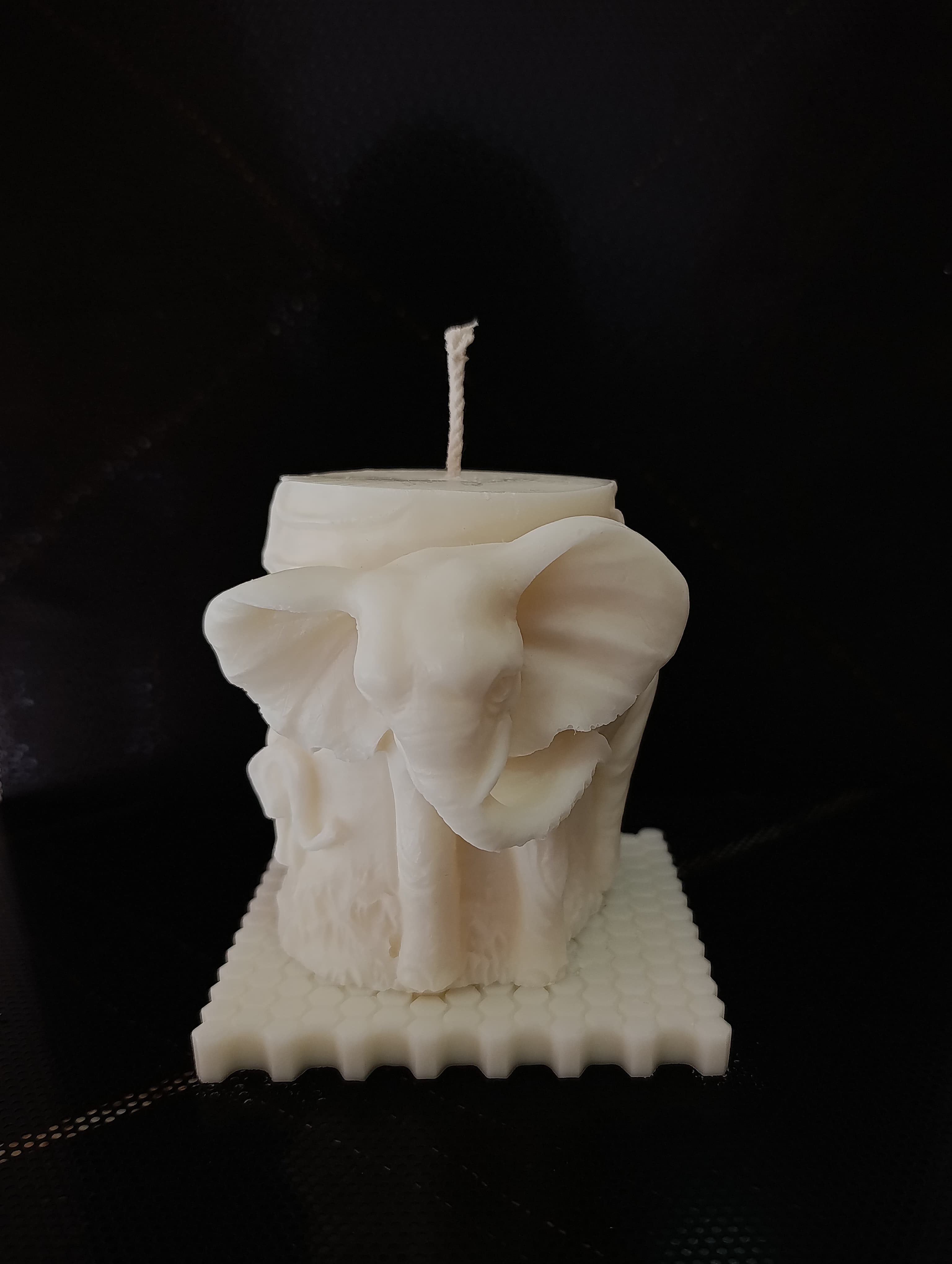 VELA ALTO RELIEVE ELEFANTE