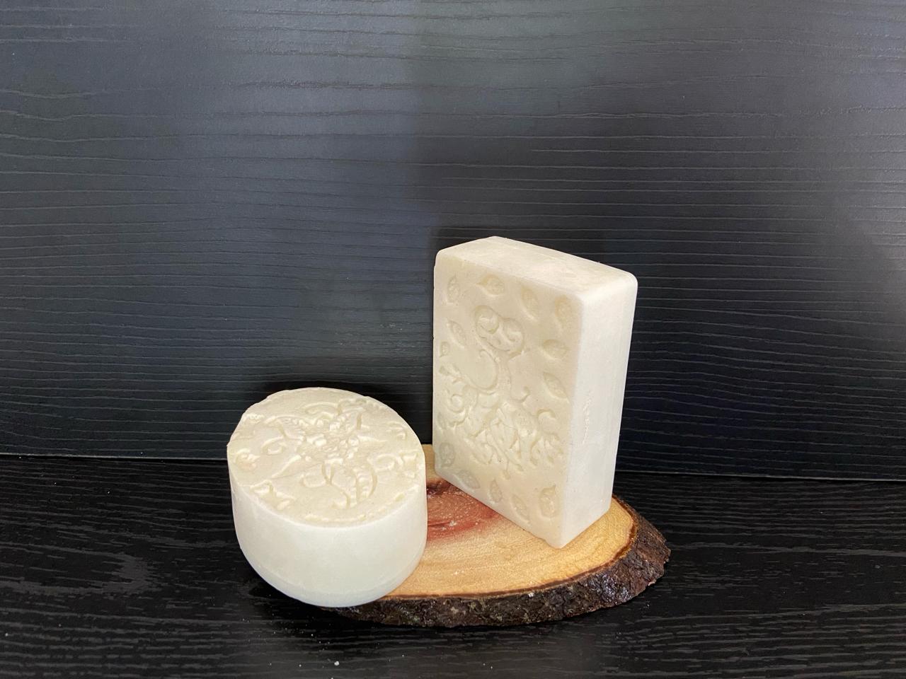 VELA DECORADA FLORES Y HOJAS 274